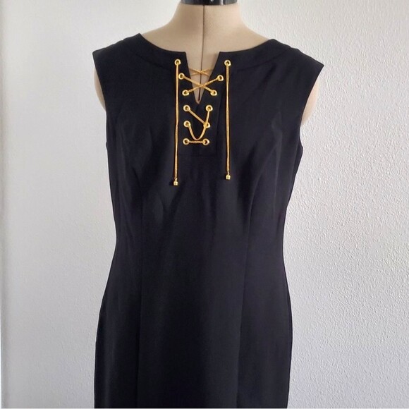 NWT Ellen Tracy Women's Sheath Dress Size 6 Black Sleeveless Lace-Up Gold Chain - Picture 4 of 9